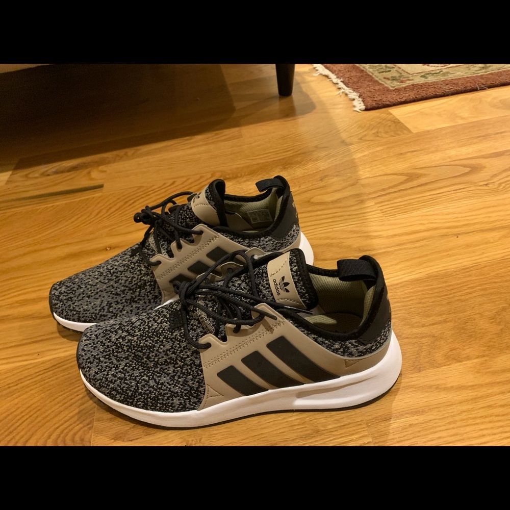 Adidas sneaks